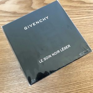 Givenchy Face cream Le Soin Noir Leger